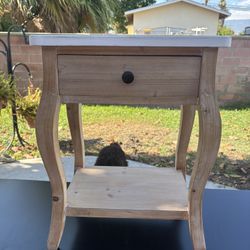 Super Cute End Table 