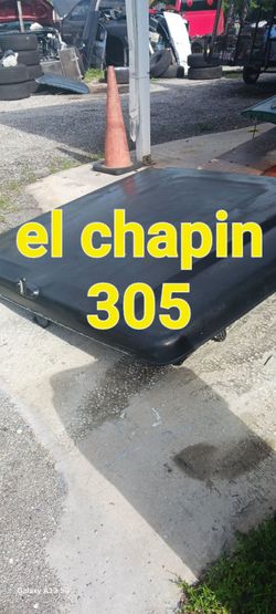 Tonneau Cover for trucks good conditions