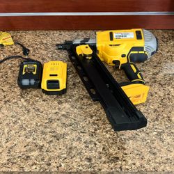 Tools Nailgun Dewalt Dcn21pl