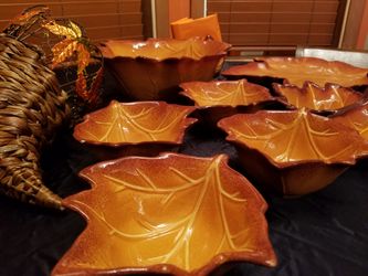 Nine piece Fall server set