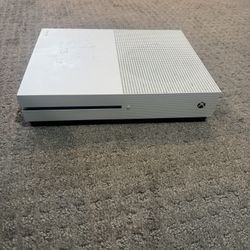 Xbox One S – Works Perfectly 