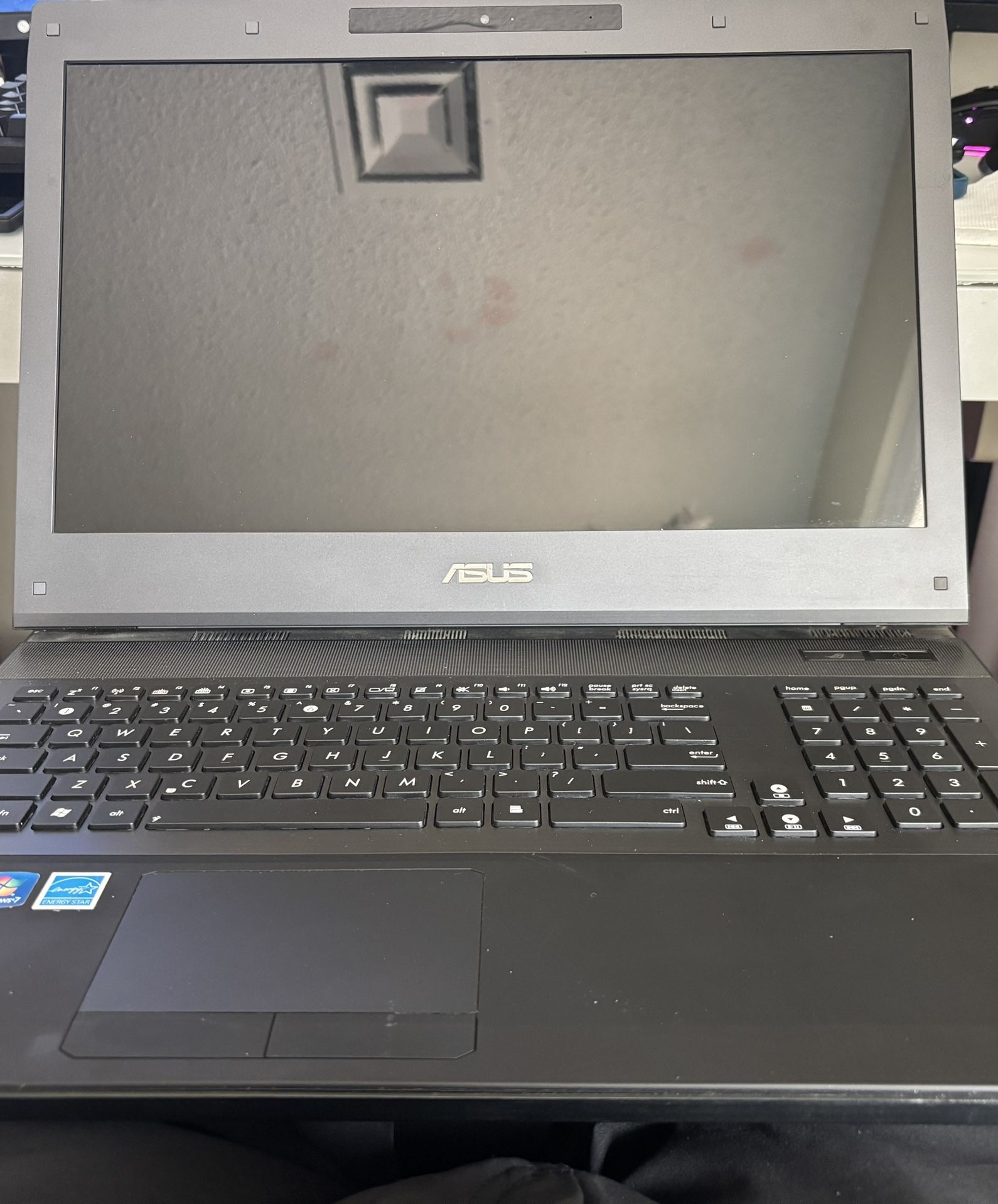 ASUS laptop 