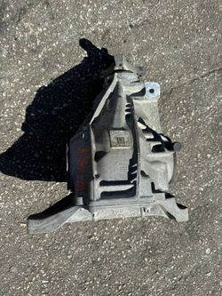 17-19 MERCEDES E300 W213 AWD REAR DIFFERENTIAL AXLE CARRIER OEM