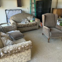 2 Sofa 1 Chair