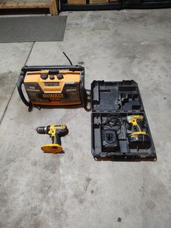 DeWalt 18V Drills and Radio