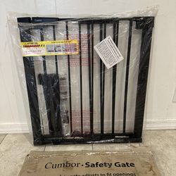 Extra Wide Pet Gate / Safety Gate - Fits Openings 29.7” - 40.6”