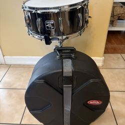 Gretsch Taylor Hawkins Signature Snare with case and stand - $500