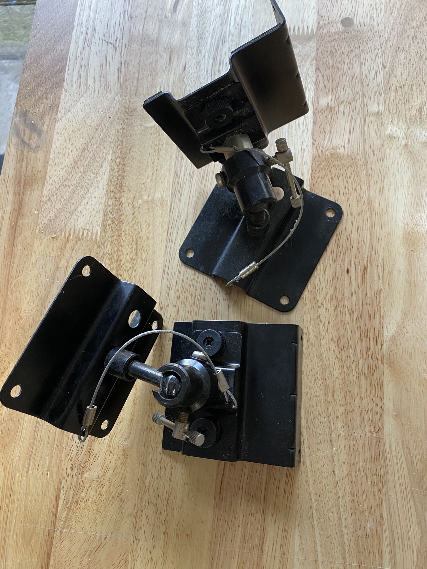 Mount-it Speaker Mount for Wall and Ceiling