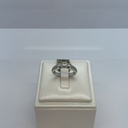 14k Gold Diamond Ring. New.