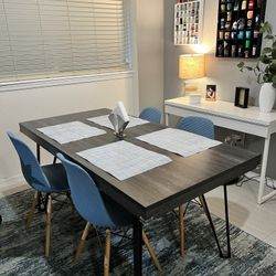 Dining Table For 6 People For Sell!! 