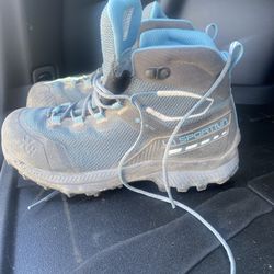 Hiking Boots (less than 2 Years Old)