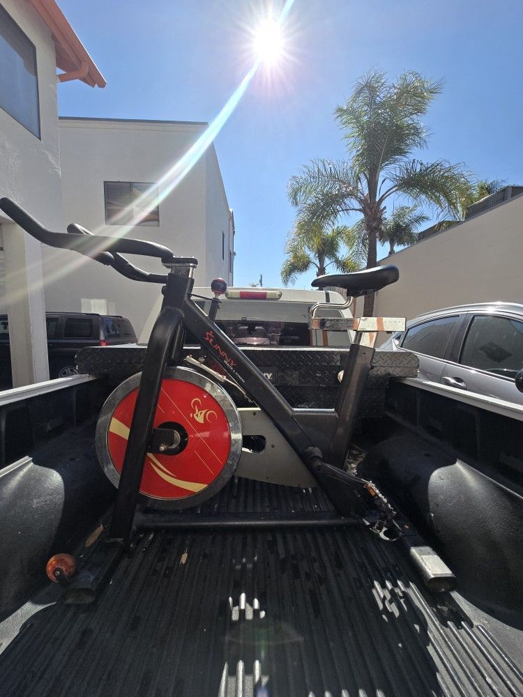 Sunny Health & Fitness Indoor Stationary Exercise Bike,
