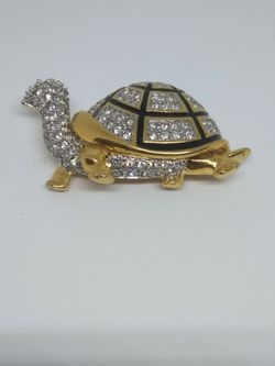 Swarovski turtle brooch