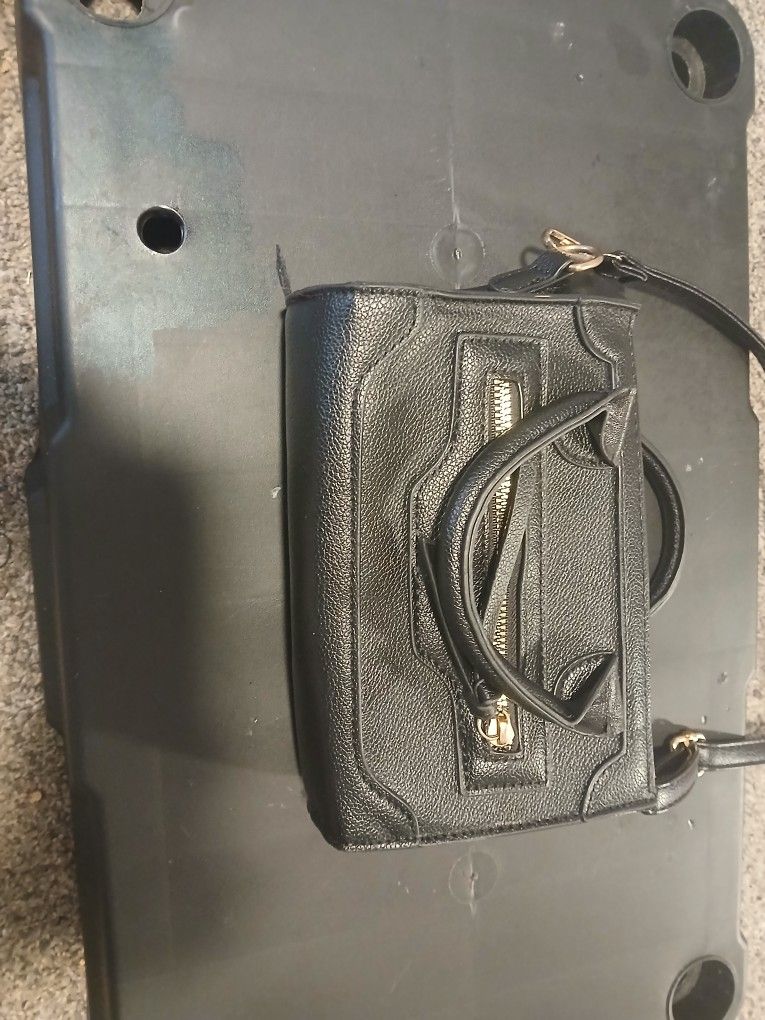 Black Purse