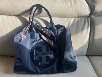 Navy blue TORY BURCH bag with scarf