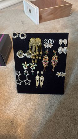 Earrings Holder 