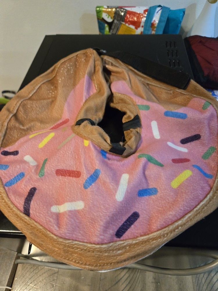 Free Pet Donut Neck Pillow