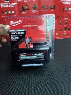 MILWAUKEE M18 18-VOLT LITHIUM-ION HIGH OUTPUT 6.0 AH BATTERY 