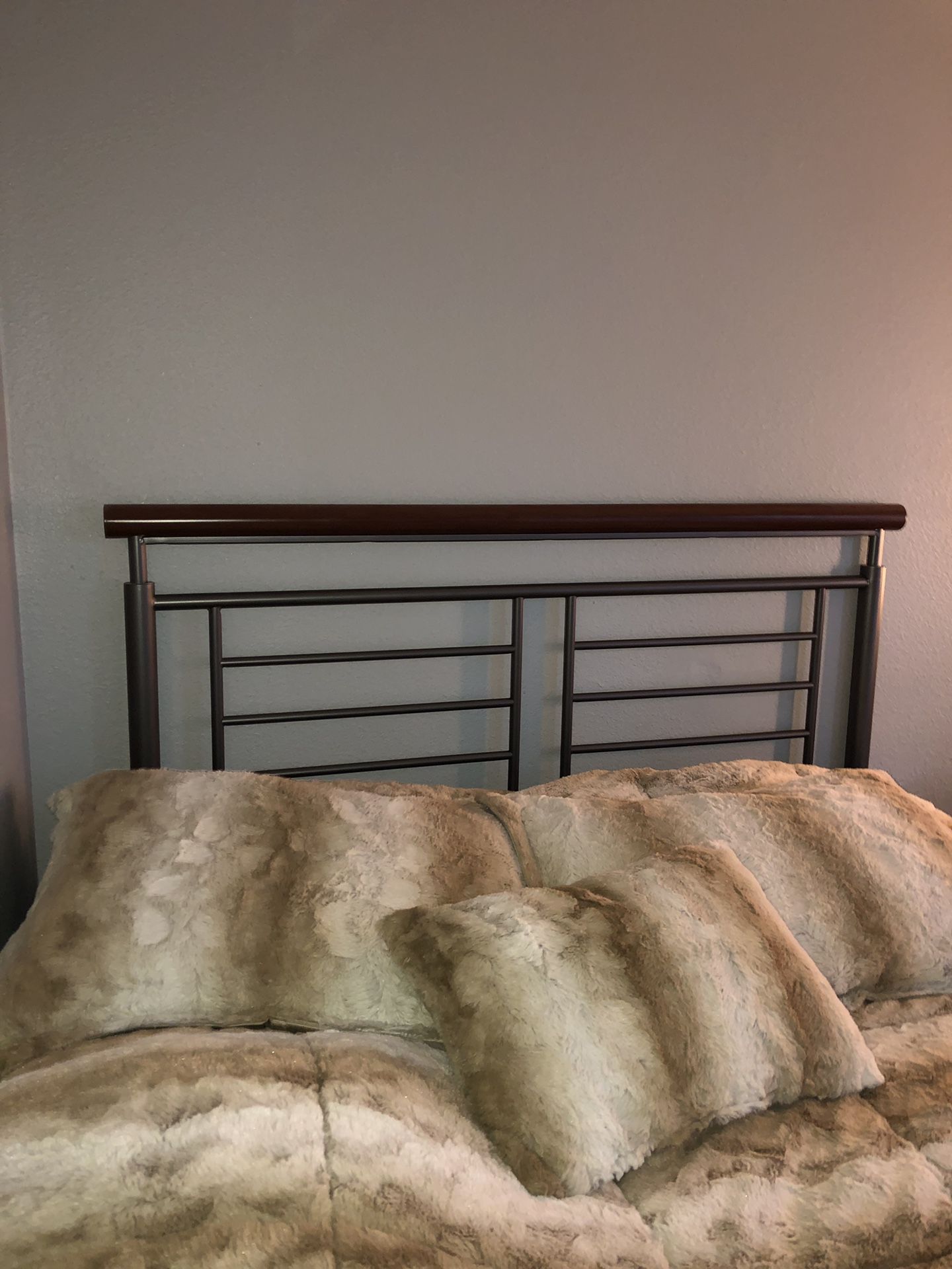Headboard size full