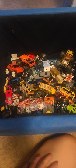 Kids Hot Wheels +