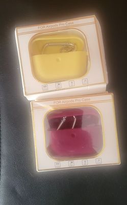 2 Airpod PRO Cases