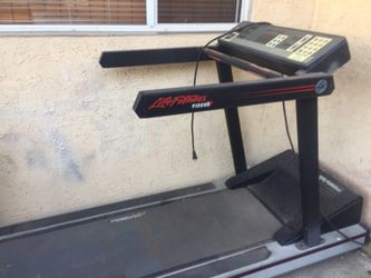 Life force commercial treadmill works