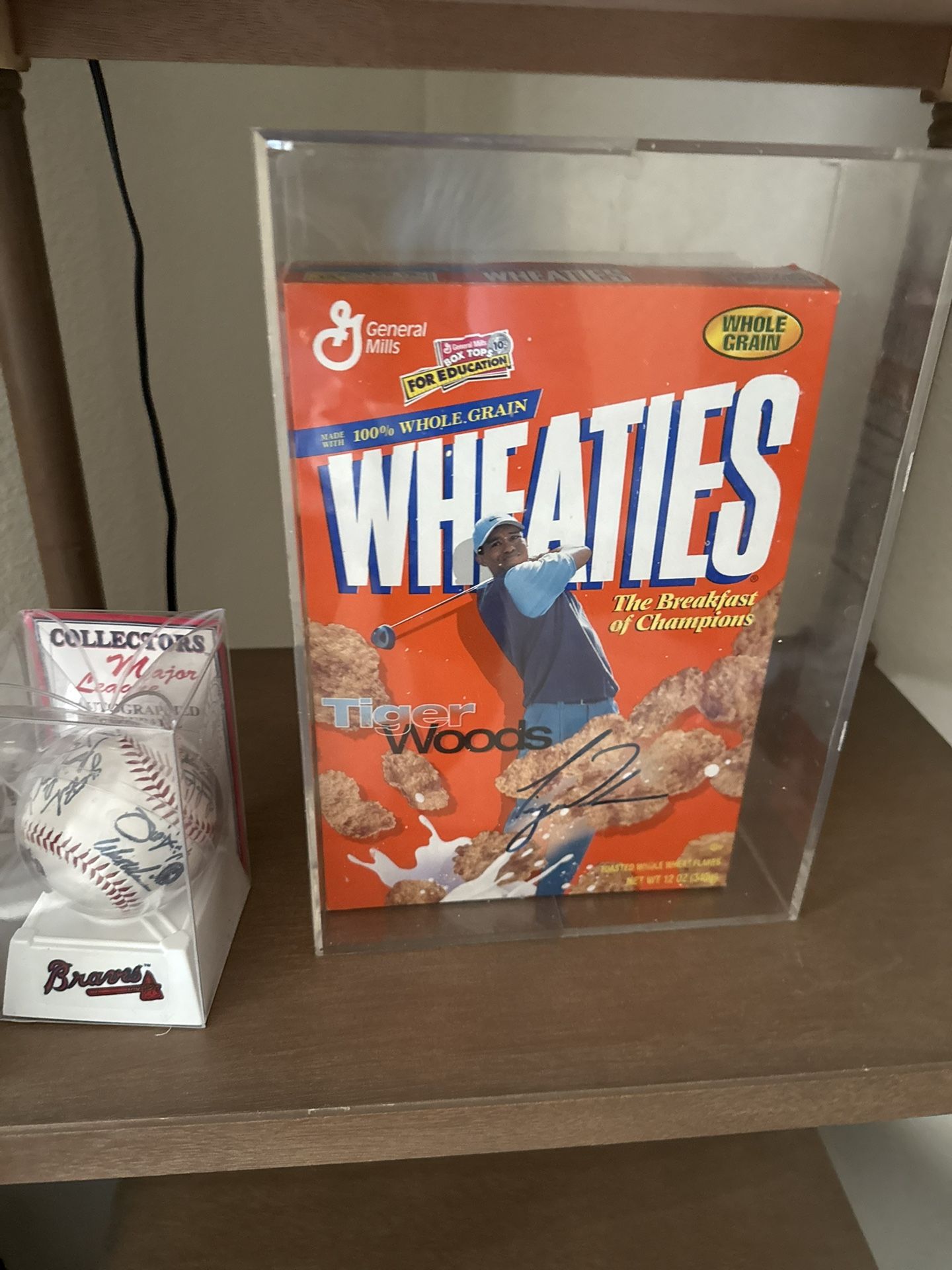 Signed Tiger Woods Wheaties Box