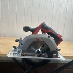 Milwaukee Circular Saw