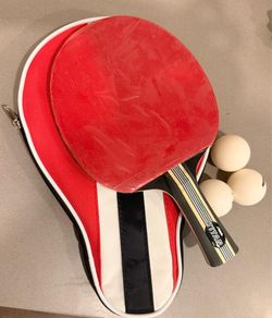 Titan Ping Pong Paddle with Case and Balls