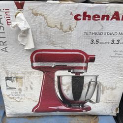 Kitchen Aid Artisan Mini 3.5 Quart Tilt Head Stand Mixer