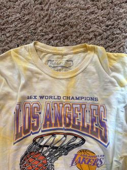 Lakers T