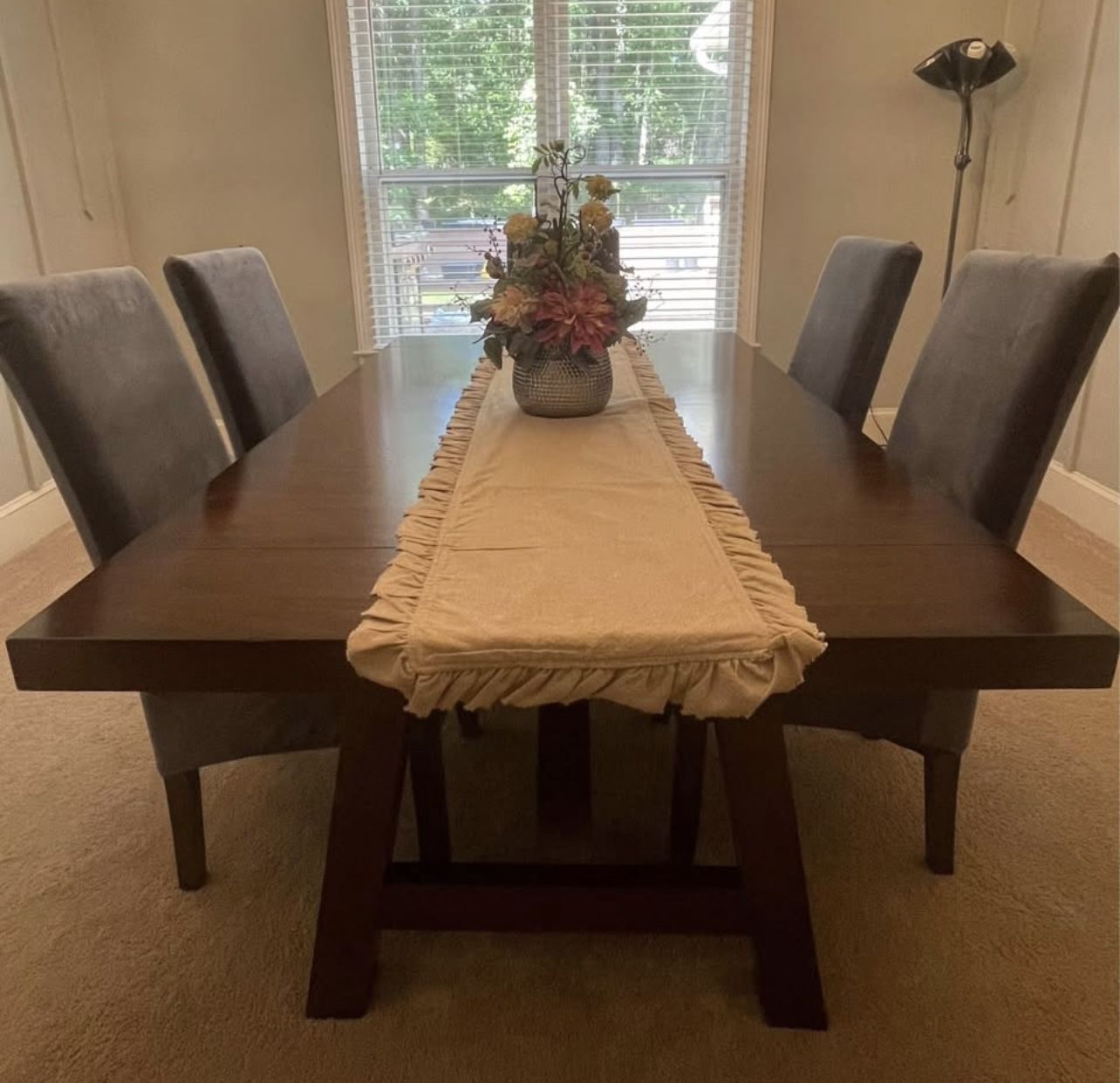 Dining Table w/ 6chairs