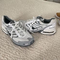 Nike Torch 4 Size 12