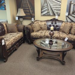 SOFA AND LOVESEAT SET NEW 