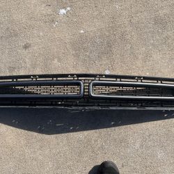 Dodge Challenger Grille