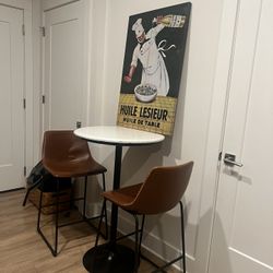 Modern Round Dinning Table With Chairs