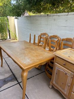 Free Table with 6 chairs