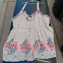 Floral Shirt With Flared Bottom