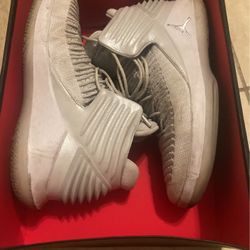 Basketball Shoes Pretty Good Condition 9.5 They Run Tight 