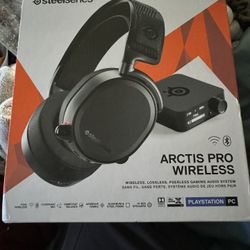 Arctic Pro Wireless With Two Batteries And Station