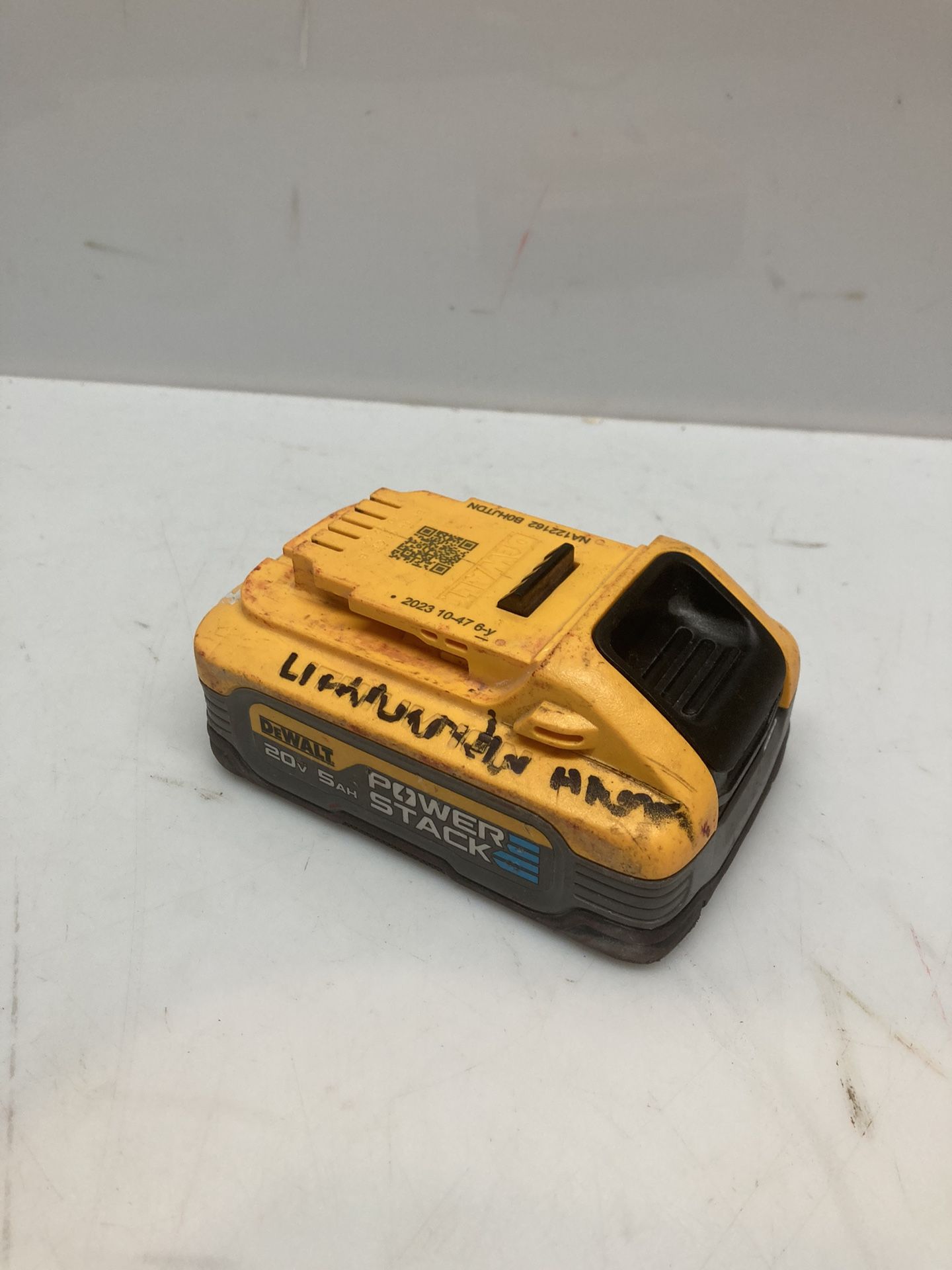 Genuine Dewalt Powerstack Lithium Battery 5 Ah