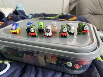 Mini Thomas Trains 100 Different