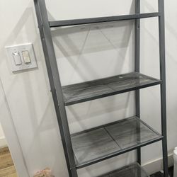 METAL STAND - Silver Color - $30 - Used Great Condition Light Weight 
