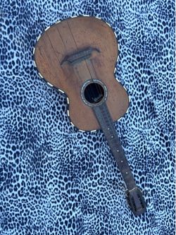 Vintage Acoustic Guitar