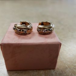 14k Yellow Gold Diamond Snap Earrings