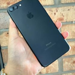 IPhone 7 Plus 32gb Unlocked 