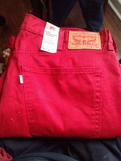 New with tags Levi's 541 Crimson
