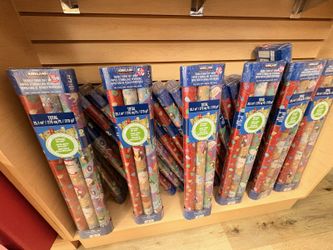 Kirkland Signature Gift Wrap, 3 Rolls, 270 Sq Ft