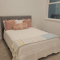 Full Size Bed 