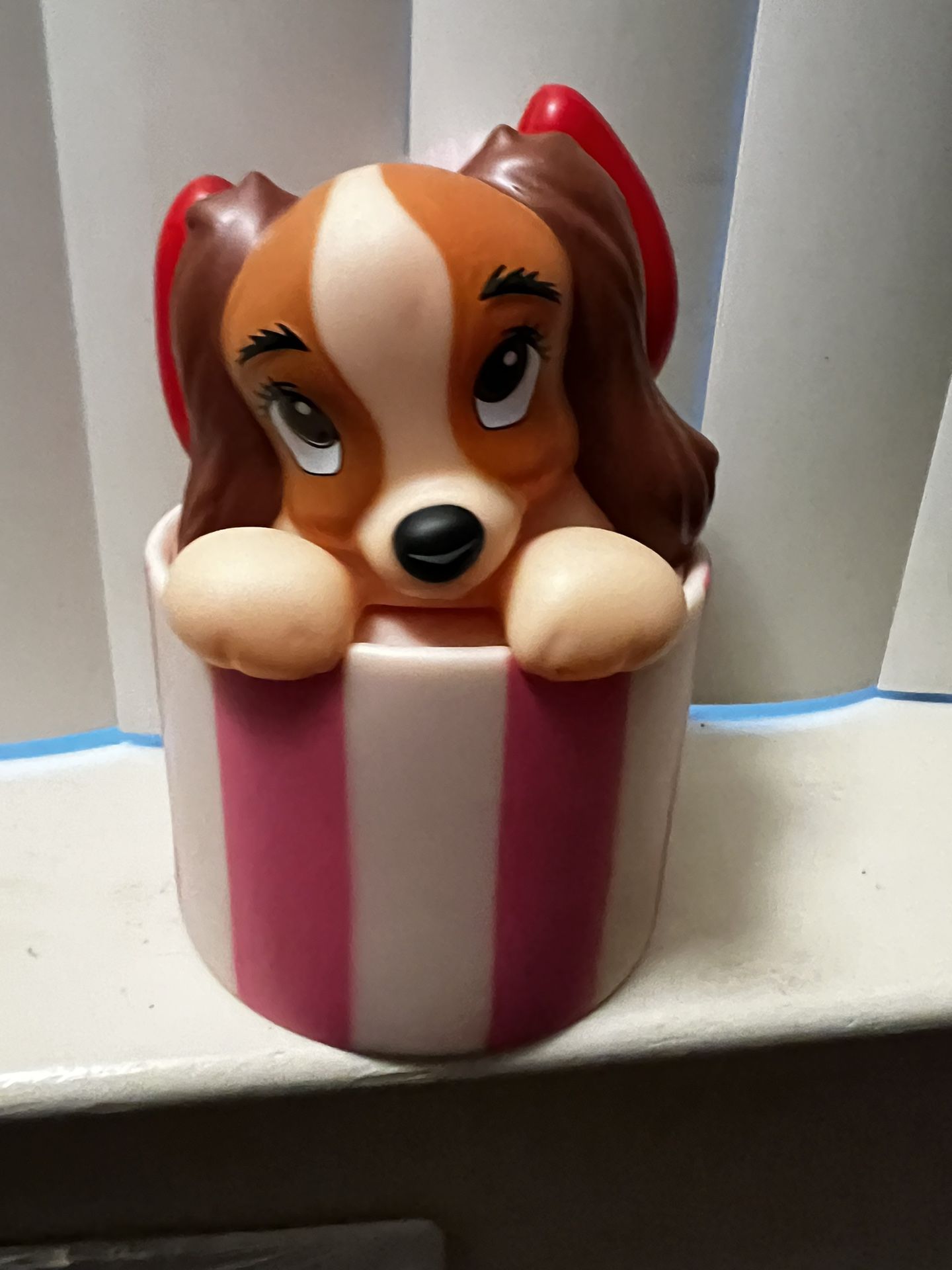 Lady & The Tramp Makeup Brush And Holder
